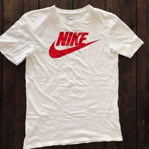 Nike T-Shirt